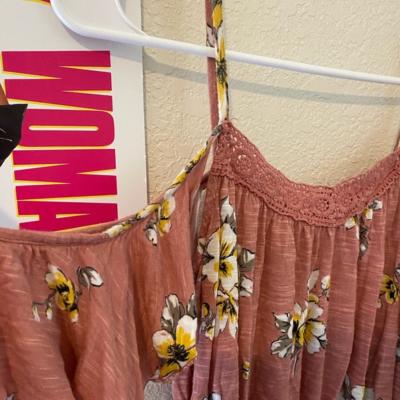 Open shoulder Aéropostale dressy tank top - Picture 5 of 5